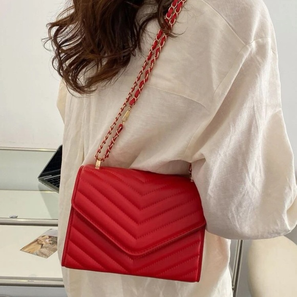 SHEIN Handbags - RED CROSSBODY BAG